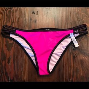 Victoria’s Secret Bikini Size L NWT